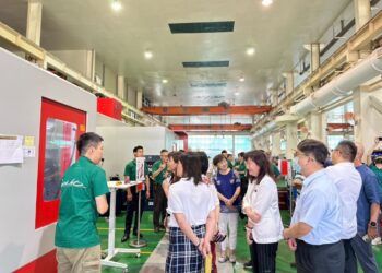 中市技職教育再創佳績　榮獲中央評鑑「優等」最高殊榮