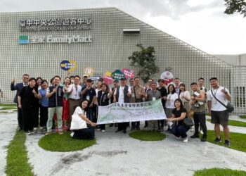 政大地政學系參訪台中中央公園　體驗園區空間認識水湳機場歷史