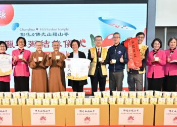 恭迎釋迦牟尼佛成道日「法寶節」 福山寺致贈千碗臘八粥 共同傳遞關懷與愛心