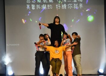 勵中少女《下一站，＿?》 没有影子的人訴說對愛的渴望