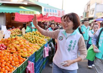 黃秀芳拚縣長提名 「類初選」決戰14天全縣跑透透