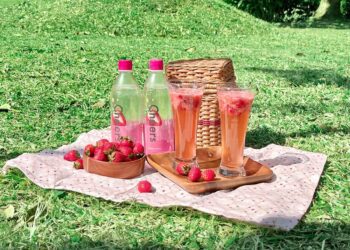 草莓季粉紅泡泡來襲!Cheers草莓氣泡水浪漫回歸