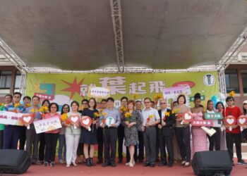 大葉大學舉辦「金針花宴慶祝母親節活動」 讓在異鄉念書的學子備感溫暖