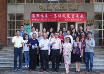 溪湖高中舉辨溪湖意象 — 墨韻成花藝文展 作品形式帶有不少的巧思