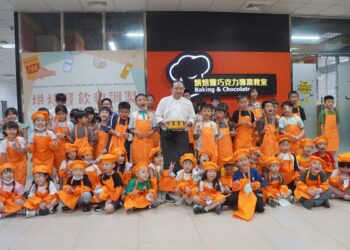 影音/大葉舉辦中秋月餅製作體驗活動 大手攜小手 開心體驗蛋黃酥製作