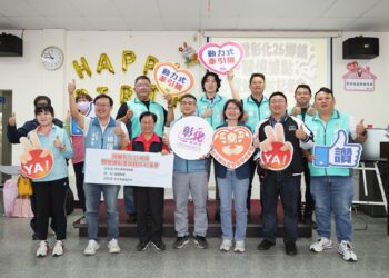 影音/拼初選不忘做公益 黃秀芳引資源顧長輩