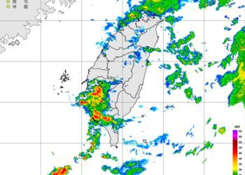 影音/0612鋒面影響 西半部有陣雨或局部雷雨及大雨 南高屏大雨特報