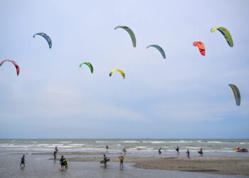 暑氣逼人 夏暑吃不消 台中海洋觀光季 清涼憩爽玩一夏