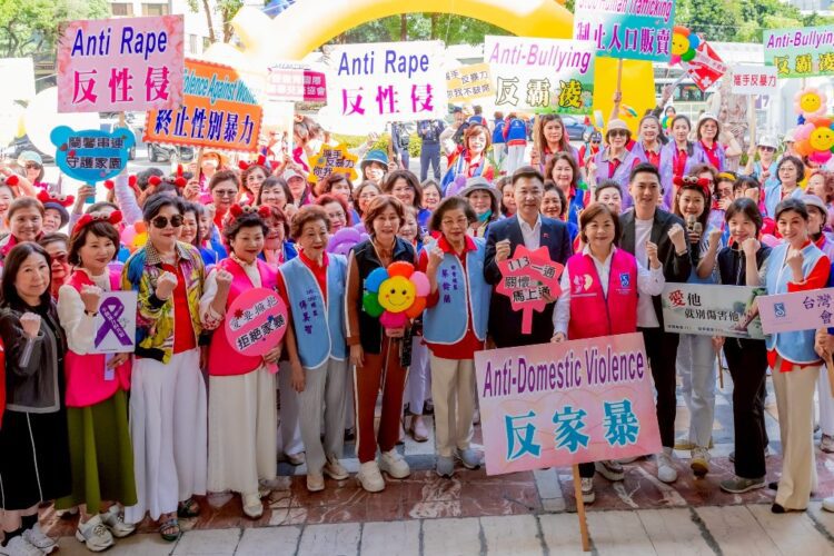 ▲國際蘭馨交流協會中華民國總會11月25日首度號召全臺45分會、橫跨13大區域同步發起「1125反性別暴力」連線行動。