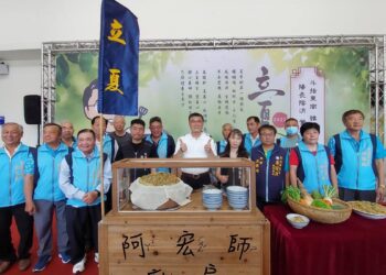 立夏吃「夏麵」促銷在地美食 鹿港鎮親掌杓炒瓠仔麵推廣飲食文化