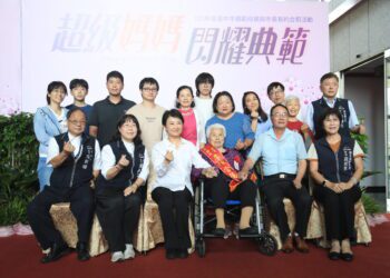 台中模範母親表揚盛大登場：盧秀燕談母愛如「桶箍」 政策力挺減輕媽媽負擔