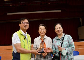 大通電子端午節前再發揮愛心 致贈彰市弱勢戶端午節慰問金