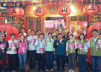 影音/彰化加速、幸福耀進! 陳素月均衡南北祈福車掃