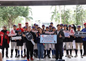 頂新攜味全龍挺花蓮光復棒球隊 捐贈交通車讓夢想繼續傳承