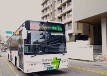 台中電動公車占全市近五成 再添10輛新車投入山屯城路線